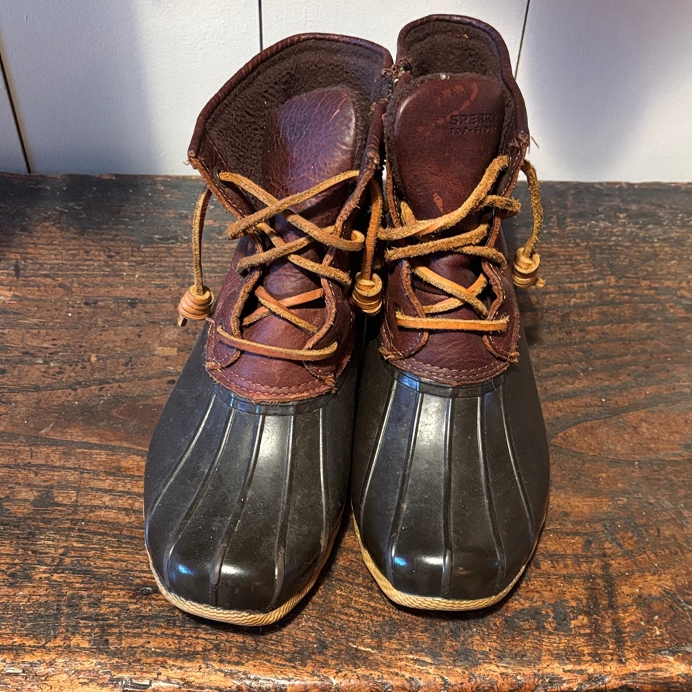 Sperry Black and Brown Leather Duck Boots